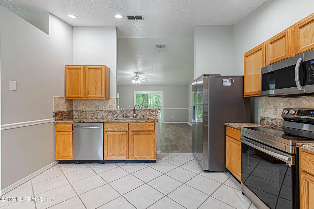 1527 Marble Lake Drive Jacksonville FL 32221