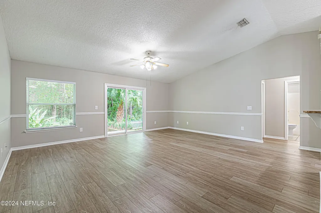 1527 Marble Lake Drive Jacksonville FL 32221