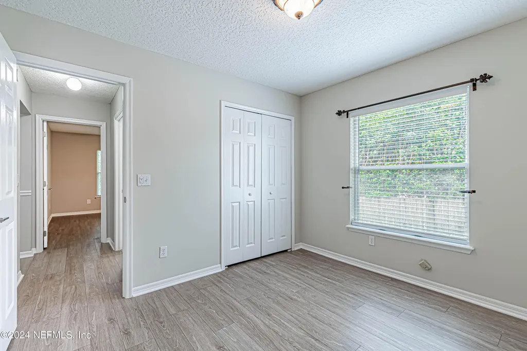 1527 Marble Lake Drive Jacksonville FL 32221