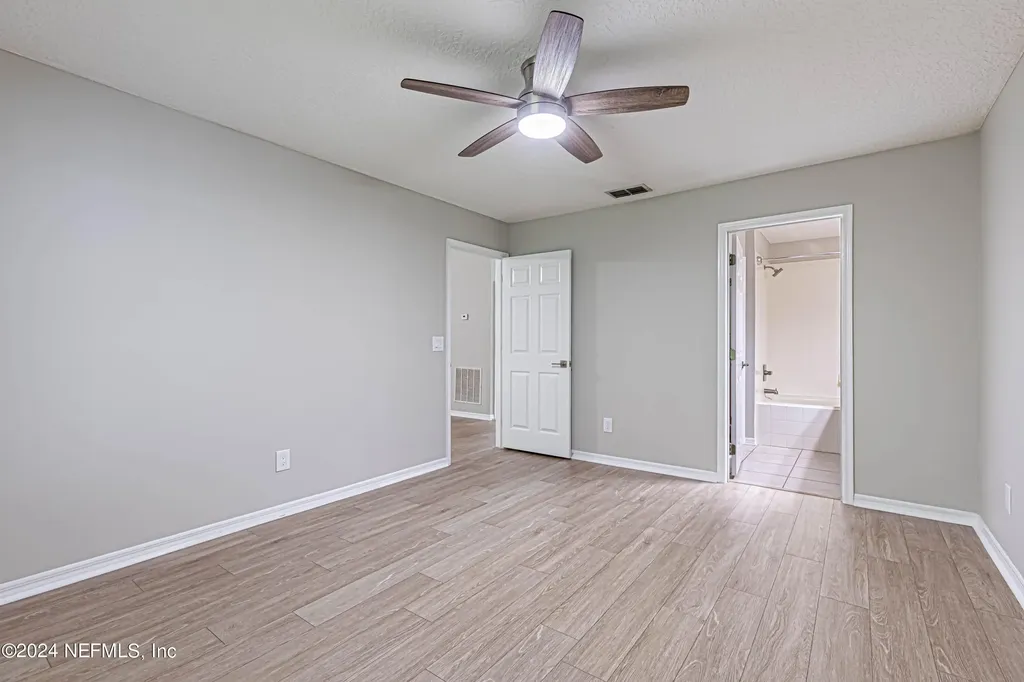 1527 Marble Lake Drive Jacksonville FL 32221