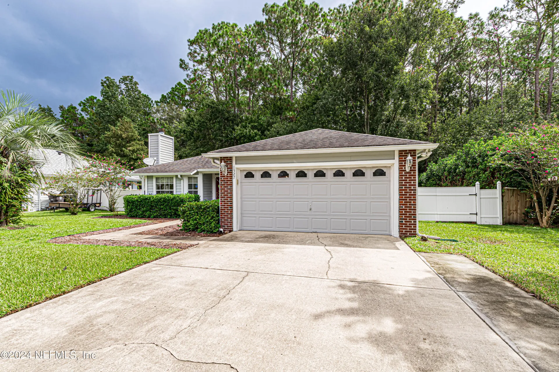 1527 Marble Lake Drive Jacksonville FL 32221