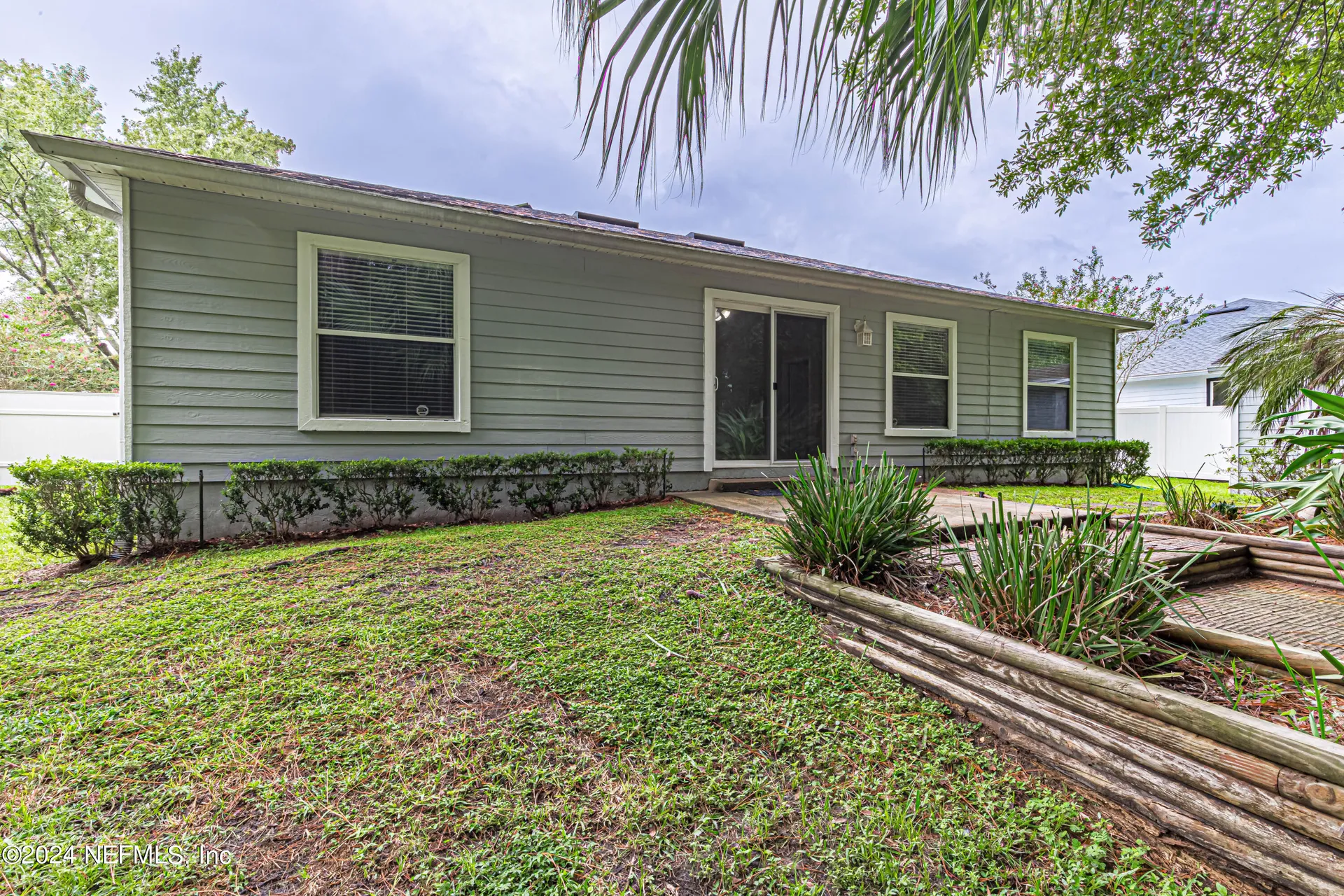 1527 Marble Lake Drive Jacksonville FL 32221