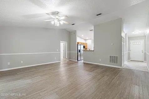 1527 Marble Lake Drive Jacksonville FL 32221