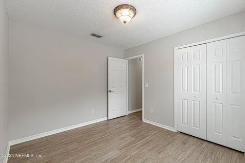 1527 Marble Lake Drive Jacksonville FL 32221