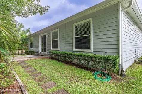 1527 Marble Lake Drive Jacksonville FL 32221
