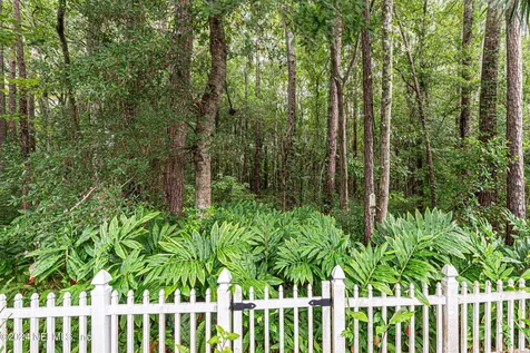1527 Marble Lake Drive Jacksonville FL 32221