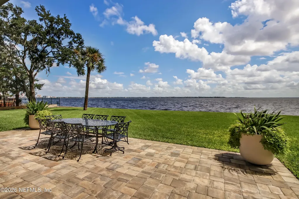2970 Street Johns Avenue Jacksonville FL 32205