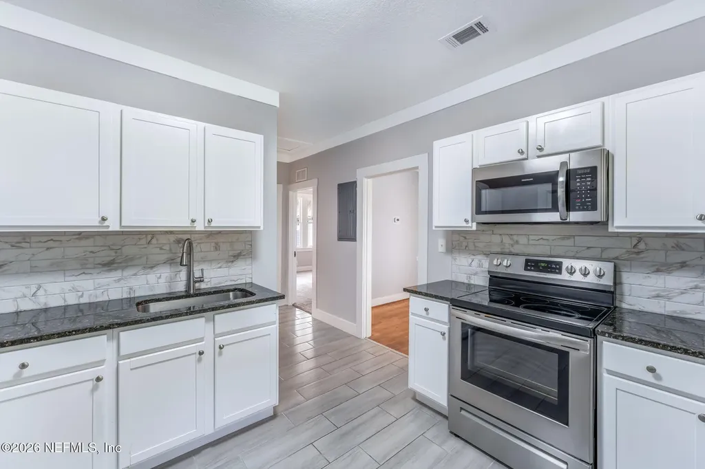 643 Linwood Avenue Jacksonville FL 32206