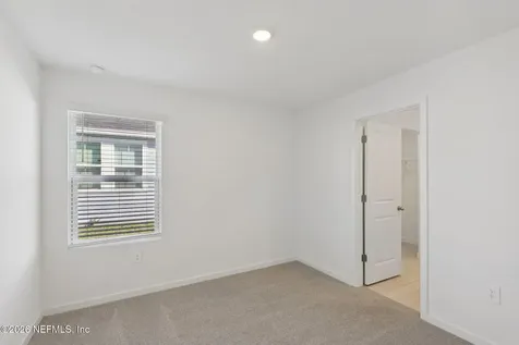7402 Everett Forest Drive Jacksonville FL 32219