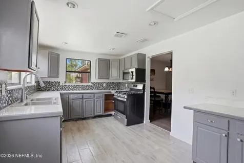 4111 Cedar Point Road Jacksonville FL 32226