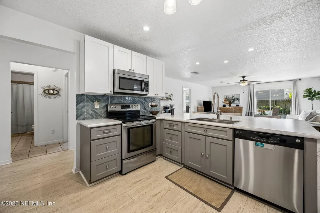 831 Division Street Fernandina Beach FL 32034