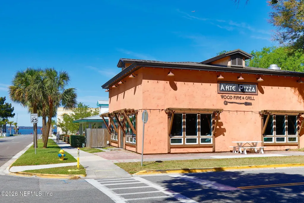 831 Division Street Fernandina Beach FL 32034