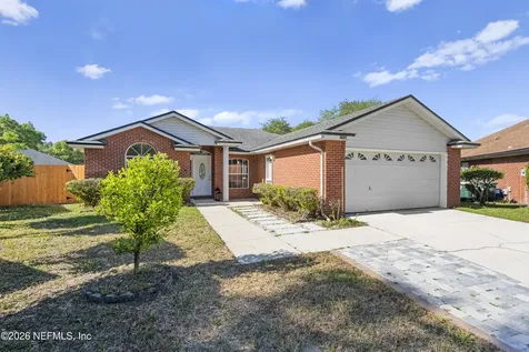7668 Fawn Lake Drive N Jacksonville FL 32256
