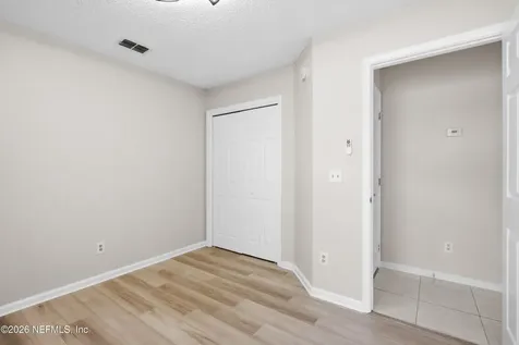 7668 Fawn Lake Drive N Jacksonville FL 32256