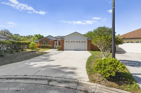 7668 Fawn Lake Drive N Jacksonville FL 32256