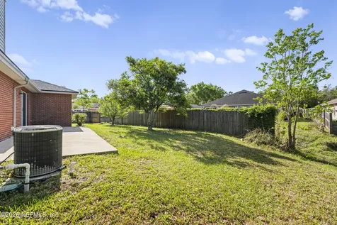 7668 Fawn Lake Drive N Jacksonville FL 32256