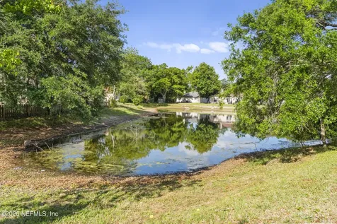 7668 Fawn Lake Drive N Jacksonville FL 32256