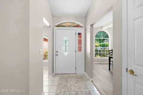 7668 Fawn Lake Drive N Jacksonville FL 32256