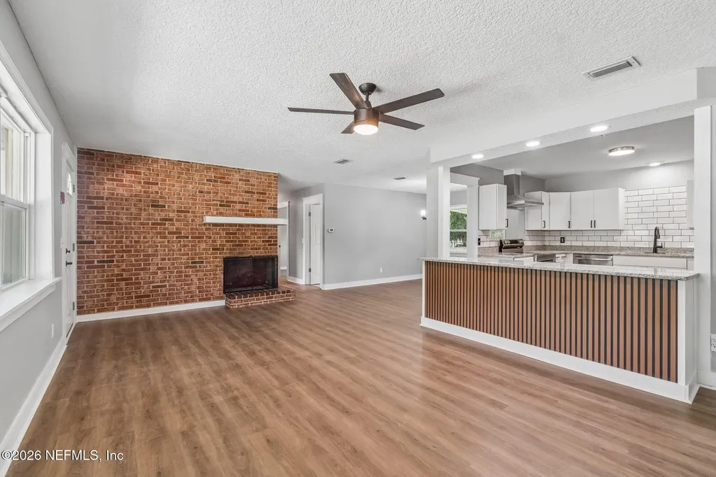 350 N 6th Street Macclenny FL 32063
