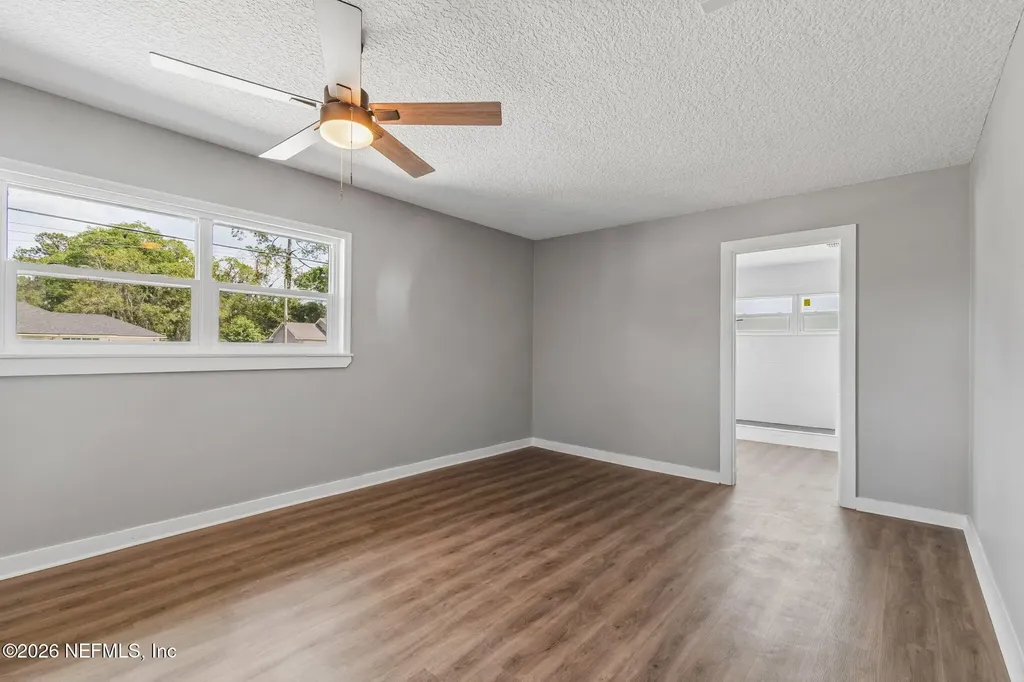 350 N 6th Street Macclenny FL 32063
