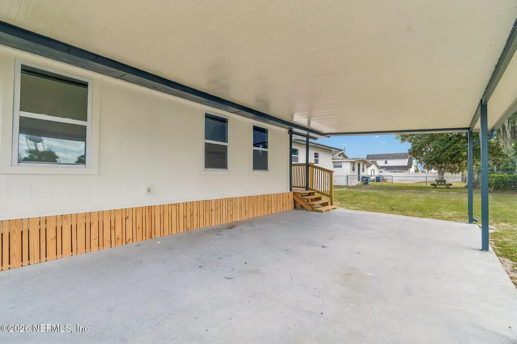 350 N 6th Street Macclenny FL 32063