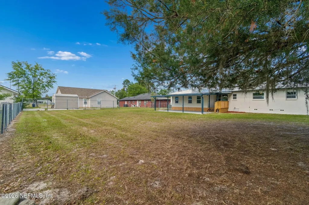 350 N 6th Street Macclenny FL 32063
