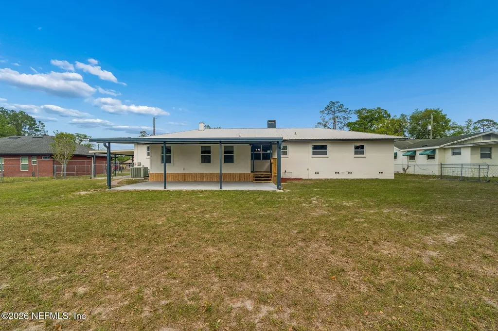 350 N 6th Street Macclenny FL 32063