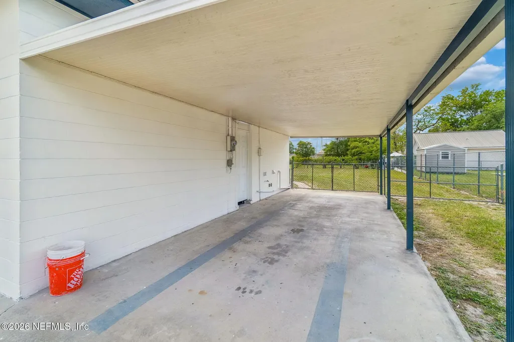 350 N 6th Street Macclenny FL 32063