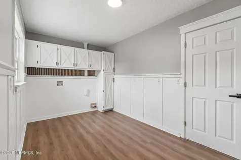 350 N 6th Street Macclenny FL 32063