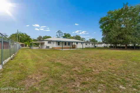 350 N 6th Street Macclenny FL 32063