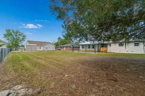 350 N 6th Street Macclenny FL 32063