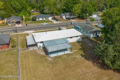 350 N 6th Street Macclenny FL 32063