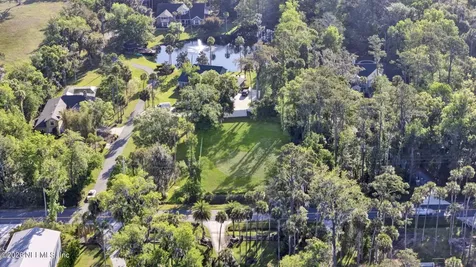 142 Roscoe Boulevard N Palm Valley FL 32082