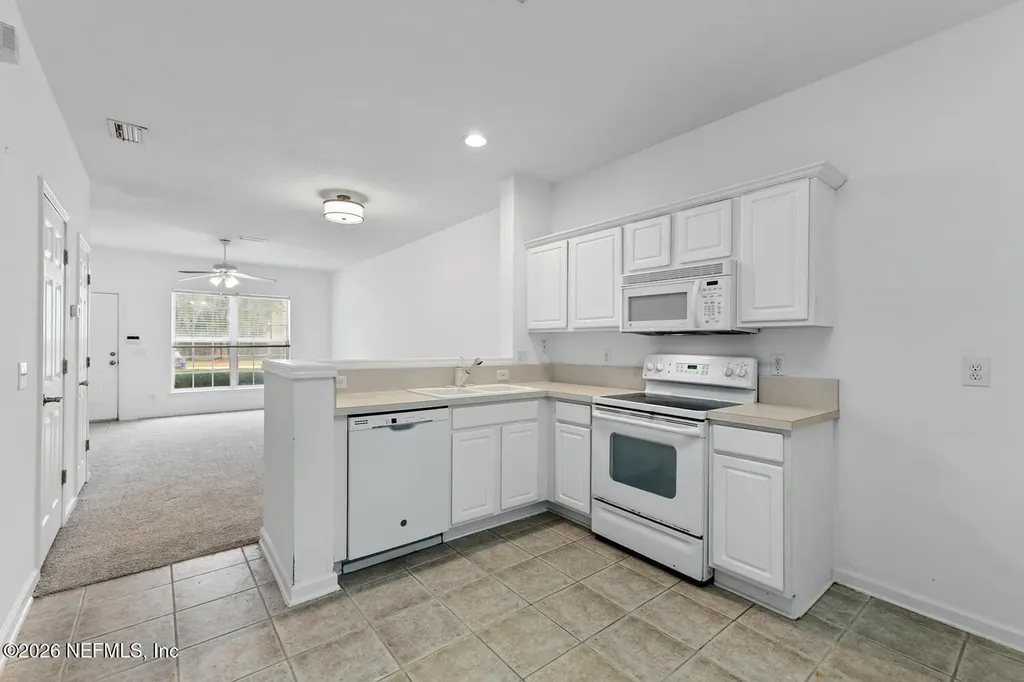 3532 Twisted Tree Lane Jacksonville FL 32216