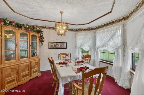8111 Cayuga Trail N Jacksonville FL 32244