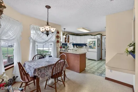 8111 Cayuga Trail N Jacksonville FL 32244