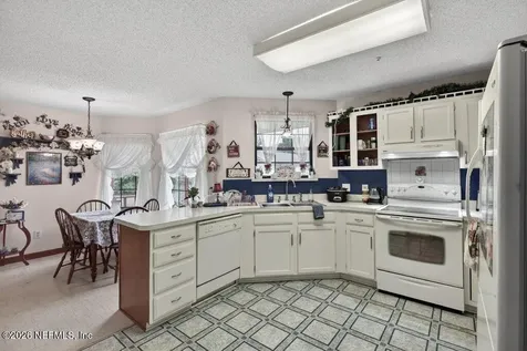 8111 Cayuga Trail N Jacksonville FL 32244