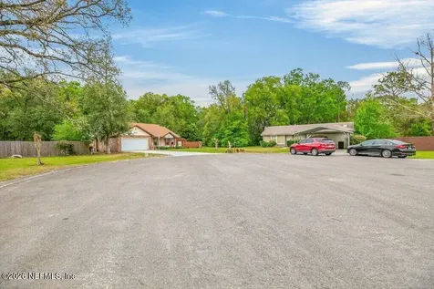 8111 Cayuga Trail N Jacksonville FL 32244