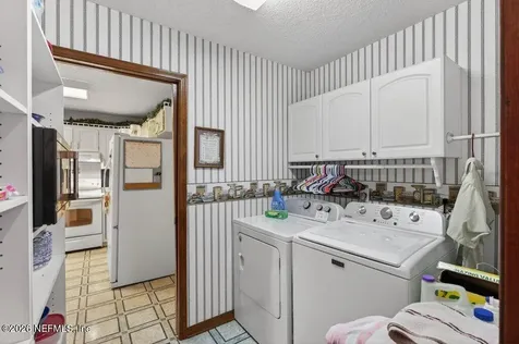 8111 Cayuga Trail N Jacksonville FL 32244