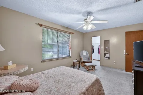 8111 Cayuga Trail N Jacksonville FL 32244