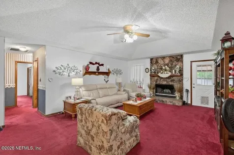 8111 Cayuga Trail N Jacksonville FL 32244