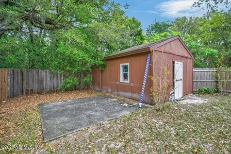 8111 Cayuga Trail N Jacksonville FL 32244