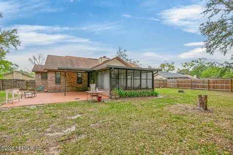 8111 Cayuga Trail N Jacksonville FL 32244