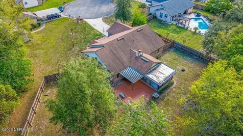 8111 Cayuga Trail N Jacksonville FL 32244