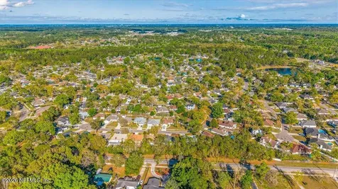 8111 Cayuga Trail N Jacksonville FL 32244
