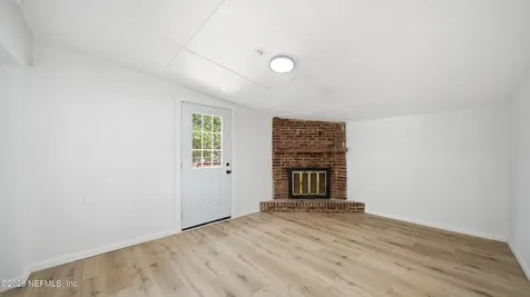 5957 Carrevero Drive S Jacksonville FL 32216