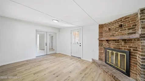 5957 Carrevero Drive S Jacksonville FL 32216