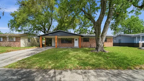 5957 Carrevero Drive S Jacksonville FL 32216