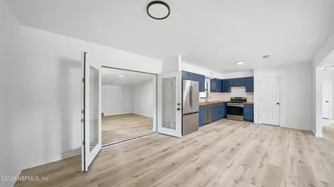 5957 Carrevero Drive S Jacksonville FL 32216