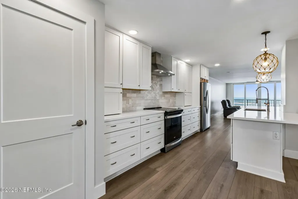 275 1st Street S Jacksonville Beach FL 32250